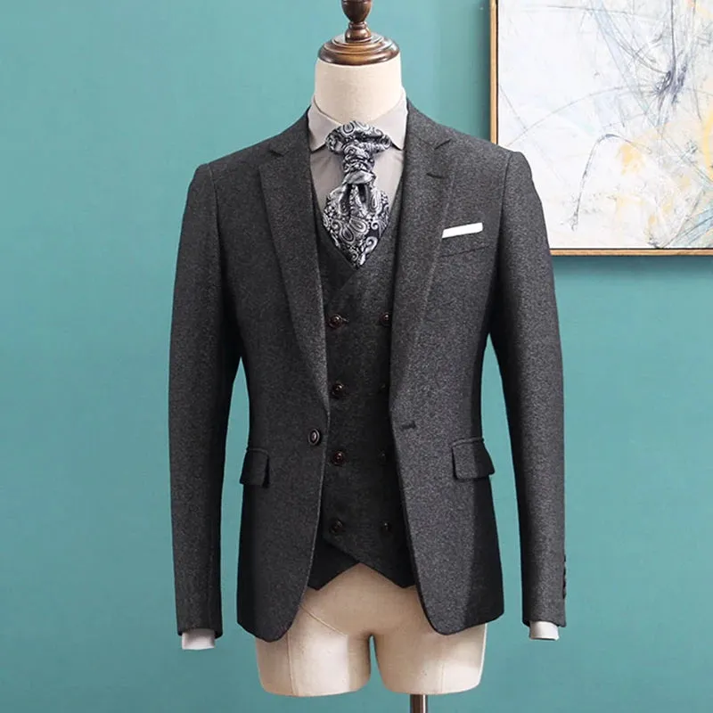 Aidase New Arrival khaki Tweed Groom Tuxedos Notch Lapel Groomsmen Mens Wedding Business Prom Suits 3Pieces Suits (Jacket Pants Vest)