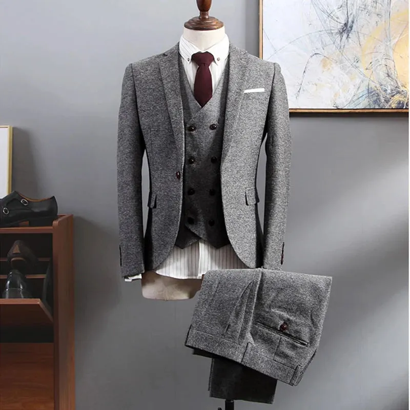 Aidase New Arrival khaki Tweed Groom Tuxedos Notch Lapel Groomsmen Mens Wedding Business Prom Suits 3Pieces Suits (Jacket Pants Vest)