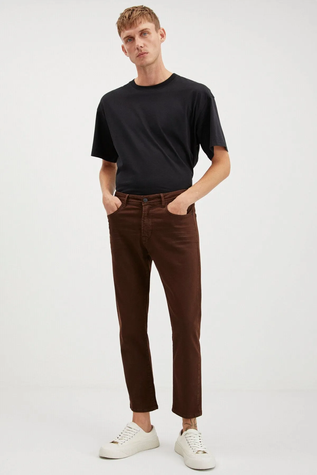 Antoni Men Tapered Fit Pipe Tota Thick textured flexible structure Magic Denim Kot Painful Coffee Jeans
