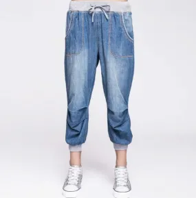Elastic Waist Cropped Jeans