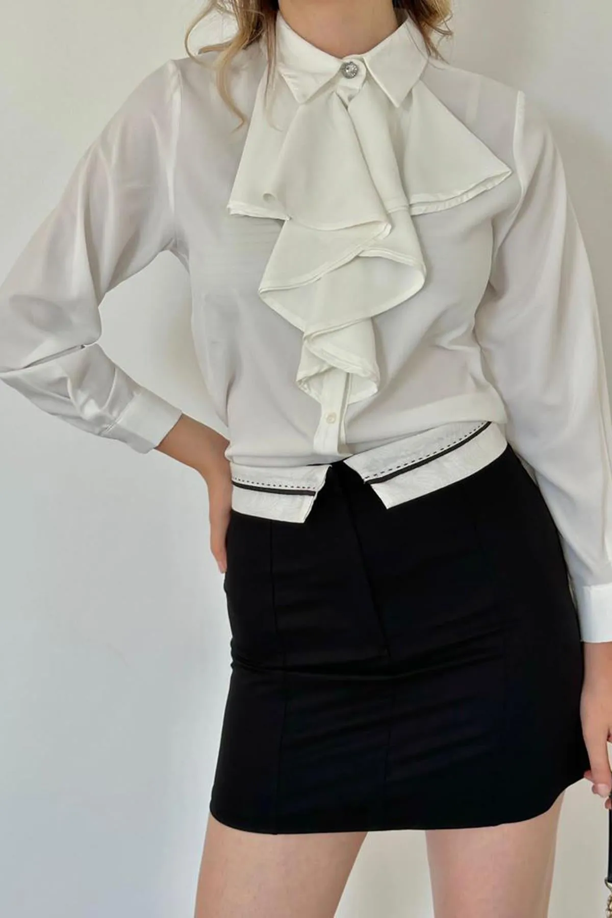 ELS Belted Mini Skirt - Black - Rivne