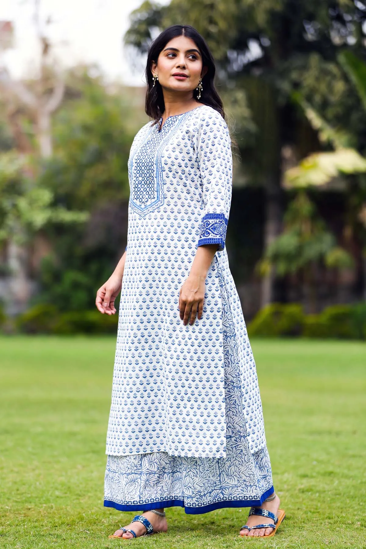 Kurta/Pant Set In Blue Handblock Buti Print