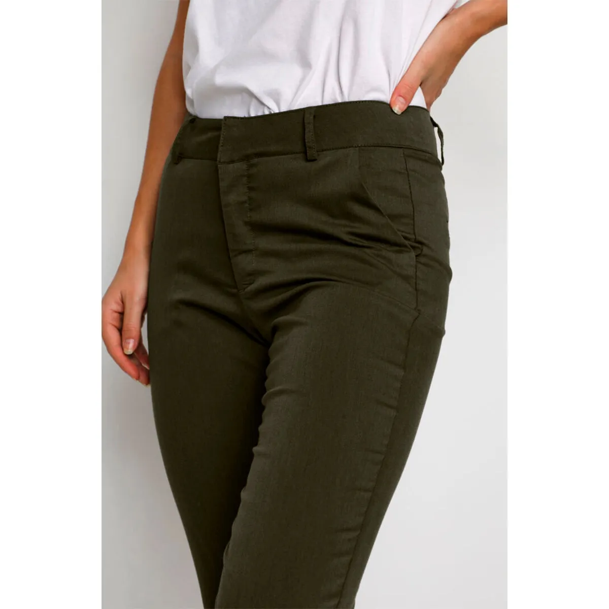 Lea 7/8 Chino pant grape leaf (Levering 3-4 hverdage)
