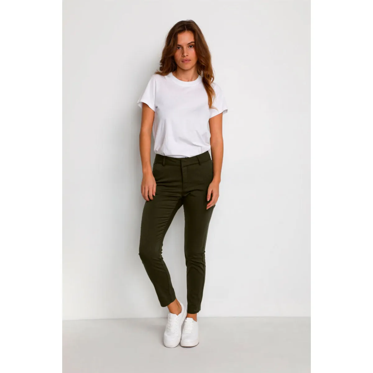 Lea 7/8 Chino pant grape leaf (Levering 3-4 hverdage)