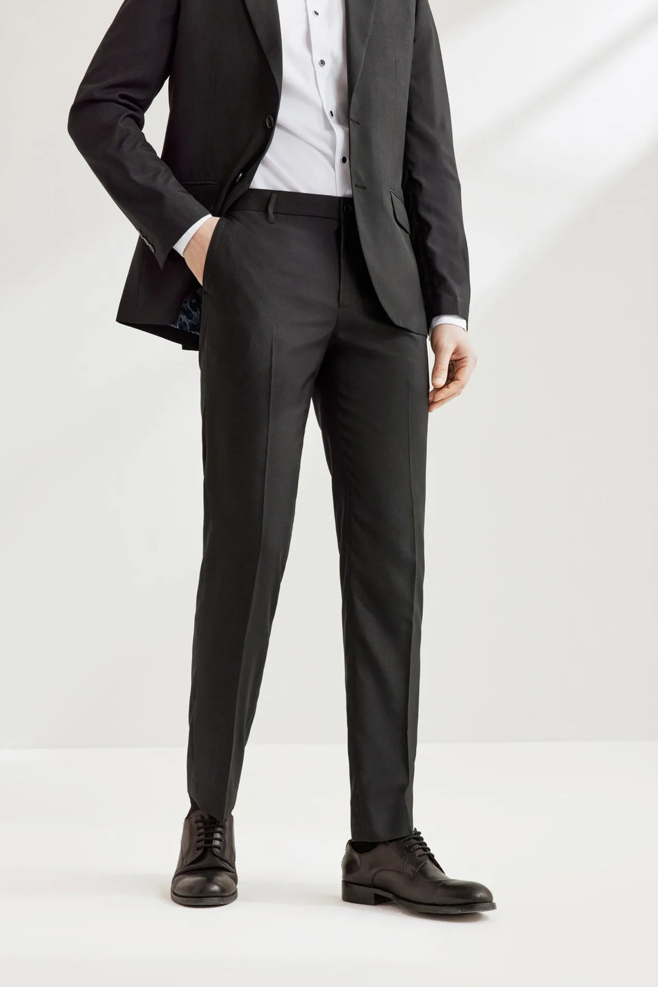 Lightweight Cool Touch Formal Pants in Smart Fit