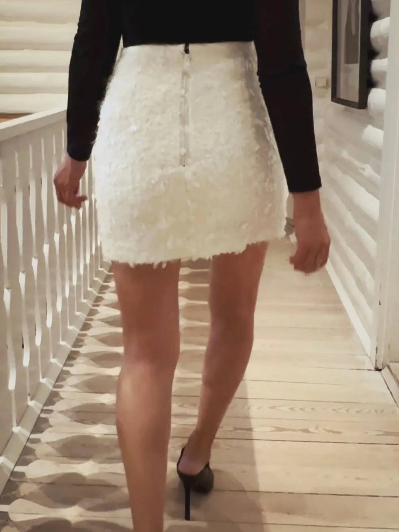 SHORT SKIRT WITH SEQUINS - WHITE