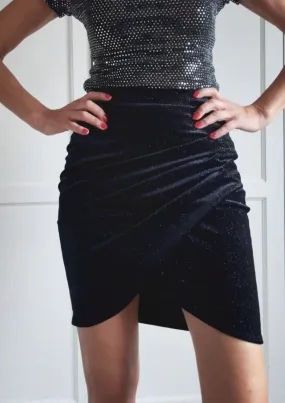 SHORT VELVET SKIRT WITH GLITTER - BLACK